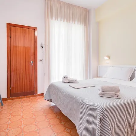 Piccolo Kursaal 3* Чезенатіко